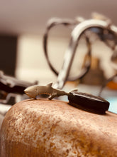 Charger l&#39;image dans la galerie, Reagan x Shark Metal Key Opener