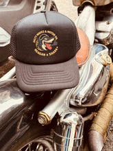 Charger l&#39;image dans la galerie, Reagan x Shark truckers © salty waves Motor oil