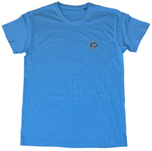 Charger l&#39;image dans la galerie, Tee Reagan x shark © Salty Waves blue sky