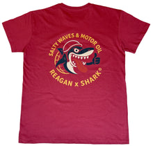 Charger l&#39;image dans la galerie, Tee Reagan x shark © Salty Waves burgundy terracota