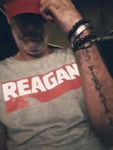 Carica l&#39;immagine nel visualizzatore di Gallery, Tee shirt Reagan © Legend